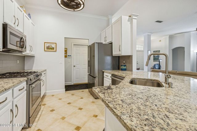 1521 AMELIA Circle, Fernandina Beach, FL 32034