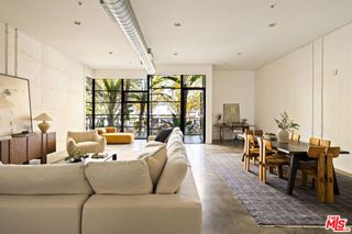 1534 17th Street 102, Santa Monica, CA 90404