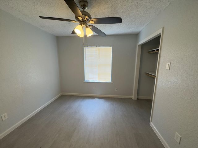 821 S Guadalupe ST, Lockhart, TX 78644
