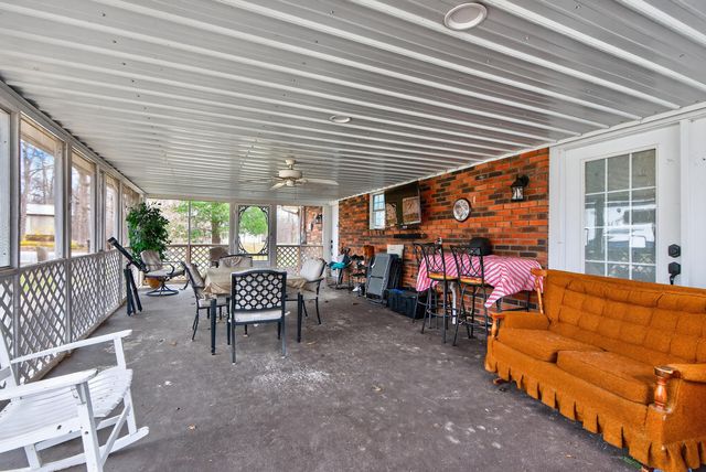 1540 Happy Top Road, Clay City, KY 40312