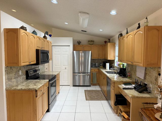 11295 Ola Avenue, Boynton Beach, FL 33437