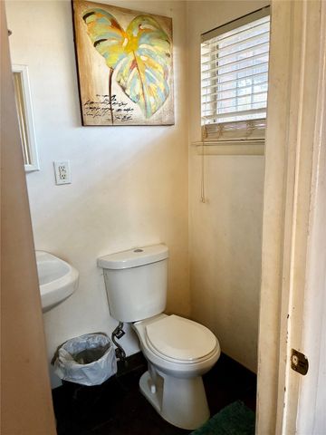 1204 Adelaide Drive, Dallas, TX 75216