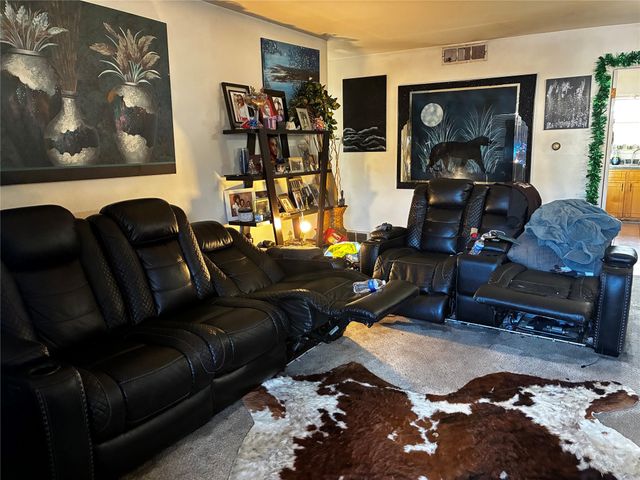 1204 Adelaide Drive, Dallas, TX 75216