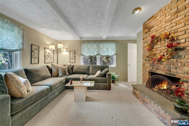 733 Lotus Avenue, Oradell, NJ 07649