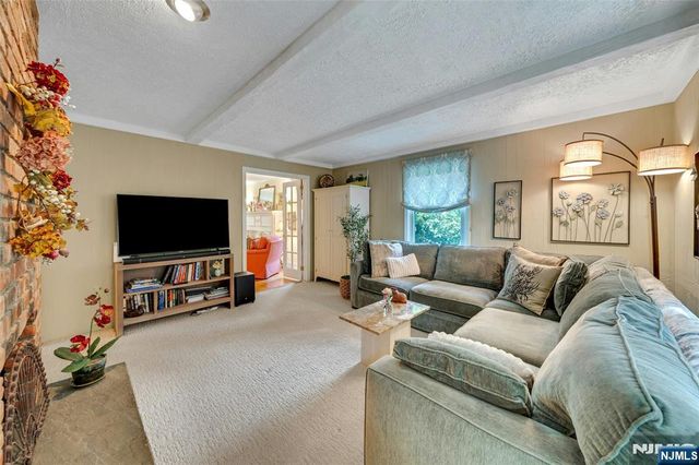 733 Lotus Avenue, Oradell, NJ 07649
