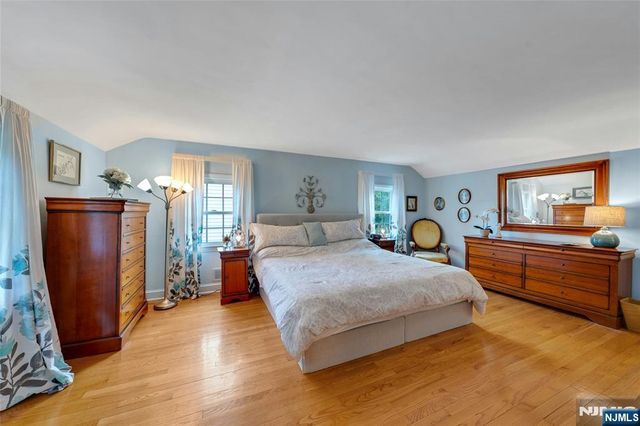 733 Lotus Avenue, Oradell, NJ 07649