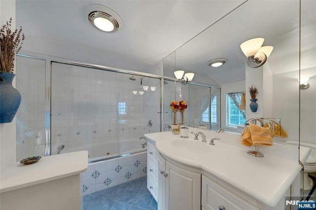 733 Lotus Avenue, Oradell, NJ 07649