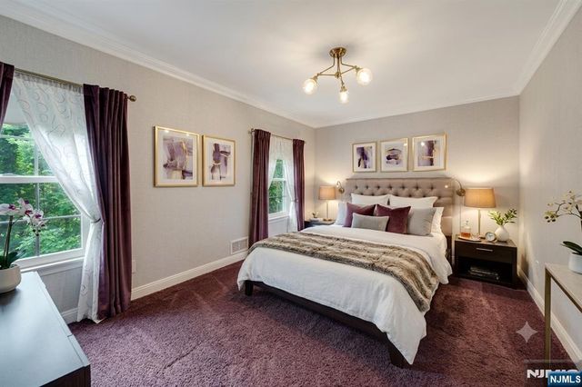 733 Lotus Avenue, Oradell, NJ 07649