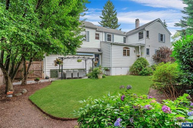 733 Lotus Avenue, Oradell, NJ 07649