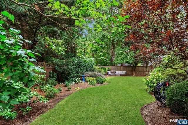 733 Lotus Avenue, Oradell, NJ 07649
