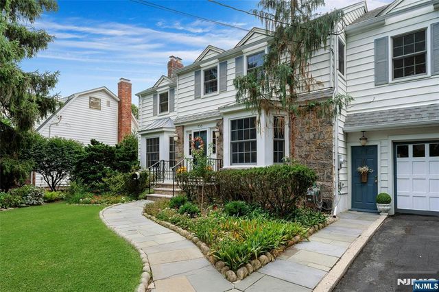 733 Lotus Avenue, Oradell, NJ 07649