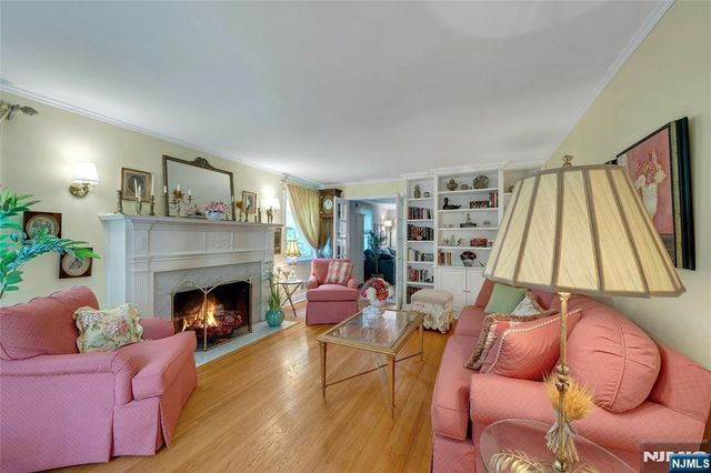 733 Lotus Avenue, Oradell, NJ 07649
