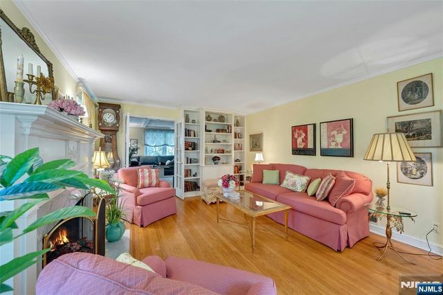 733 Lotus Avenue, Oradell, NJ 07649