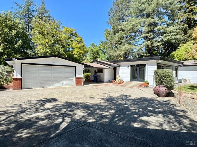 109 Glass Mountain Ln, St. Helena, CA 94574