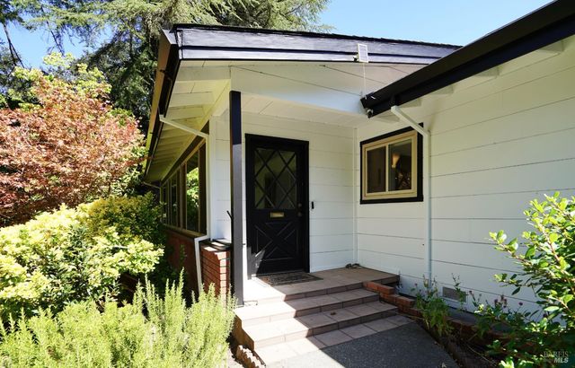 109 Glass Mountain Ln, St. Helena, CA 94574