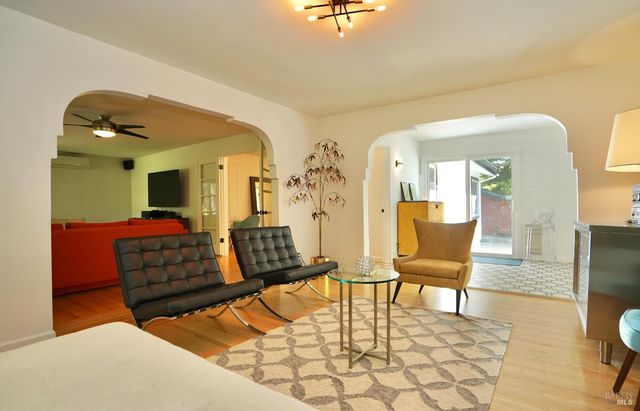 109 Glass Mountain Ln, St. Helena, CA 94574