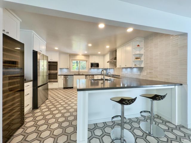 109 Glass Mountain Ln, St. Helena, CA 94574