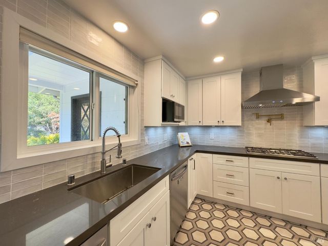 109 Glass Mountain Ln, St. Helena, CA 94574