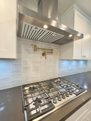 109 Glass Mountain Ln, St. Helena, CA 94574