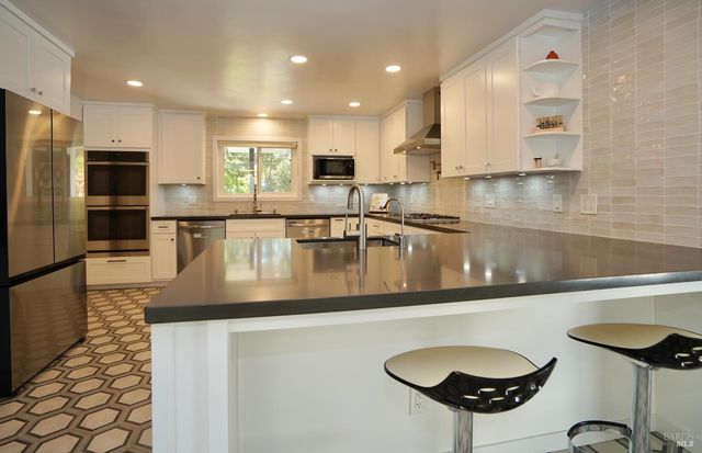 109 Glass Mountain Ln, St. Helena, CA 94574