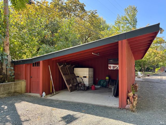 109 Glass Mountain Ln, St. Helena, CA 94574