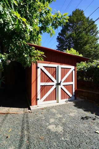 109 Glass Mountain Ln, St. Helena, CA 94574