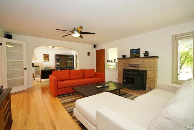 109 Glass Mountain Ln, St. Helena, CA 94574