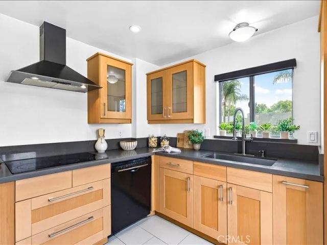 2302 E 2nd Street 2D, Long Beach, CA 90803