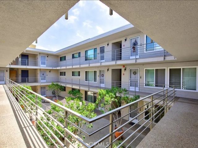 2302 E 2nd Street 2D, Long Beach, CA 90803