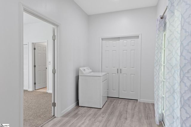 904 W Hampton Street, Laurens, SC 29360