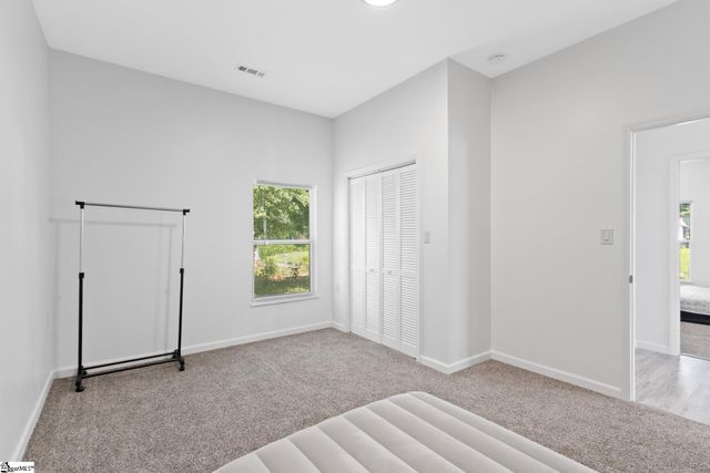 904 W Hampton Street, Laurens, SC 29360