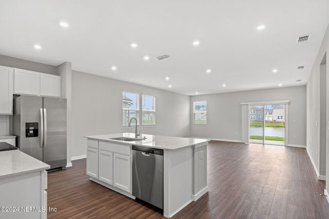 14695 MACADAMIA Lane, Jacksonville, FL 32218