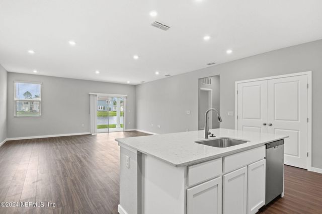 14695 MACADAMIA Lane, Jacksonville, FL 32218