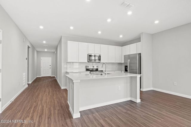 14695 MACADAMIA Lane, Jacksonville, FL 32218