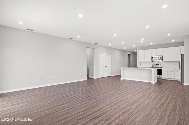 14695 MACADAMIA Lane, Jacksonville, FL 32218