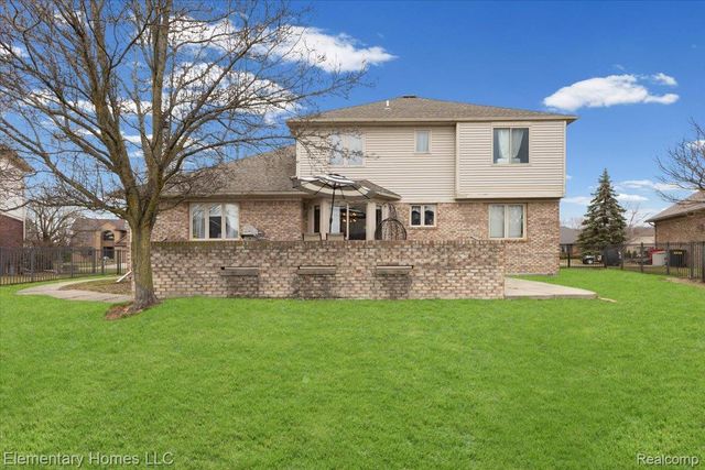 53260 Forestglade Drive, Chesterfield Township, MI 48047