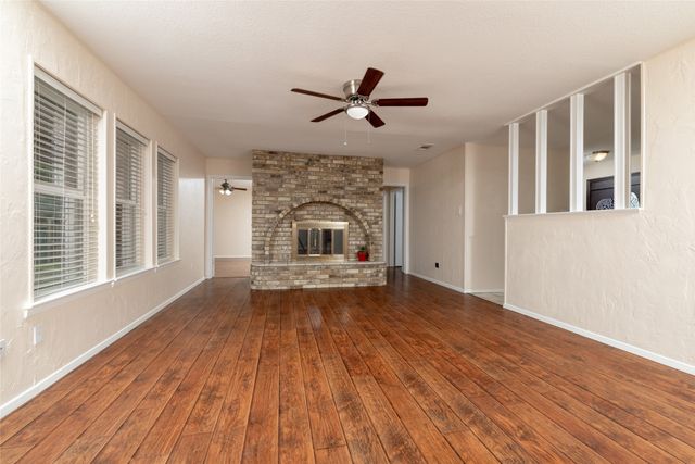 6316 Tosca Drive, Haltom City, TX 76180