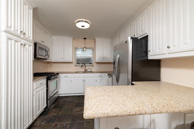 6316 Tosca Drive, Haltom City, TX 76180