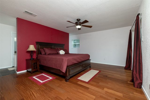 6316 Tosca Drive, Haltom City, TX 76180