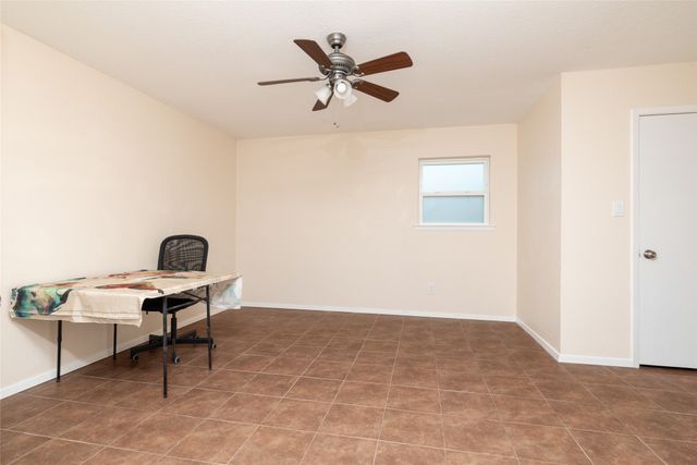 6316 Tosca Drive, Haltom City, TX 76180