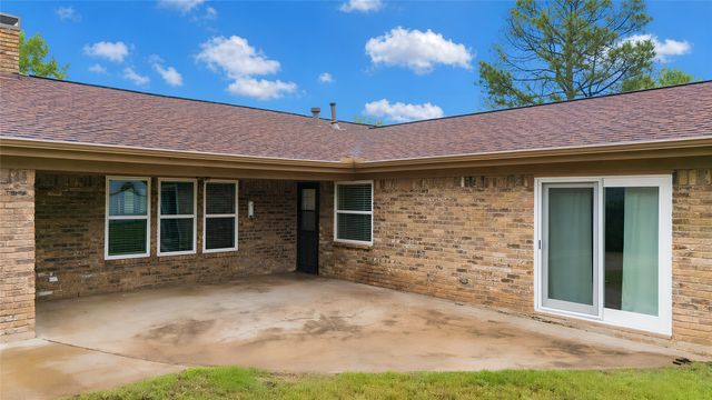 6316 Tosca Drive, Haltom City, TX 76180
