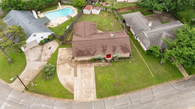 6316 Tosca Drive, Haltom City, TX 76180