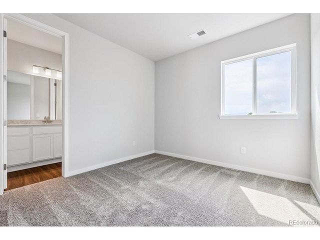 2573 Bailey Ln, Lafayette, CO 80026