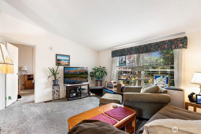 12506 142nd Avenue E, Puyallup, WA 98374