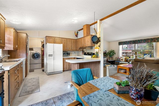 12506 142nd Avenue E, Puyallup, WA 98374