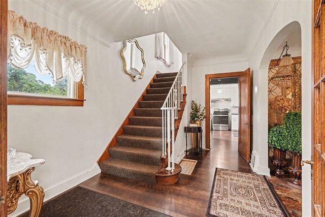 2044 Godwin Avenue, Grand Rapids, MI 49507