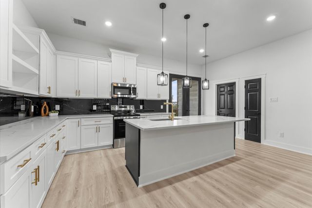 1133 Long Leaf Pine Street, Huffman, TX 77336