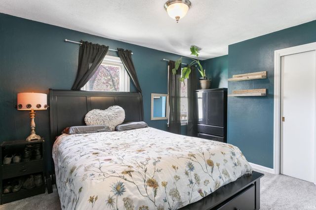 53025 Ridgewood Drive, South Bend, IN 46637