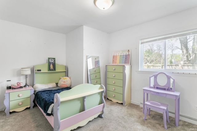 53025 Ridgewood Drive, South Bend, IN 46637