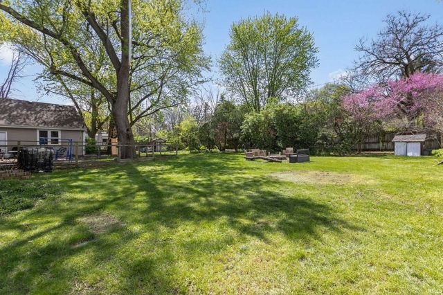 53025 Ridgewood Drive, South Bend, IN 46637